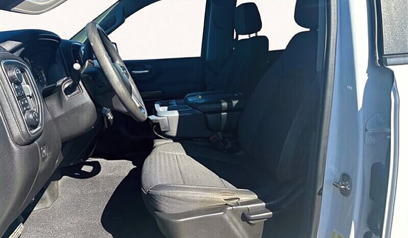
								2020 Chevrolet Silverado 1500 RST full									