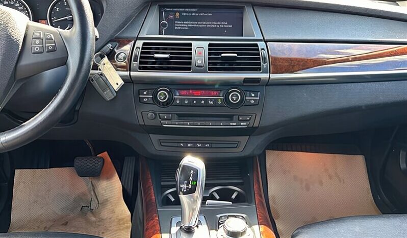 
								2011 BMW X5 xDrive50i full									
