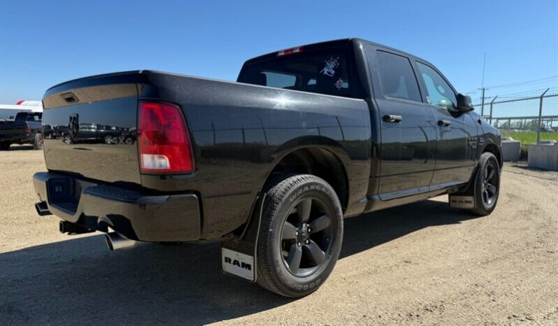 
								2020 RAM 1500 Classic Express full									