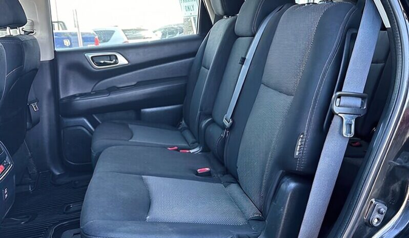 
								2018 Nissan Pathfinder S full									