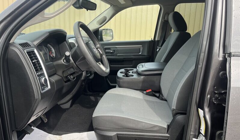 
								2022 RAM 1500 Classic SLT full									