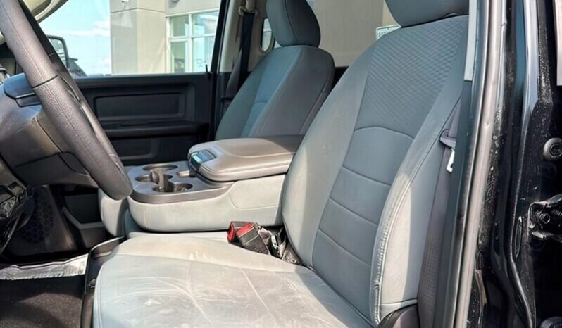 
								2019 RAM 1500 Classic SXT Plus full									