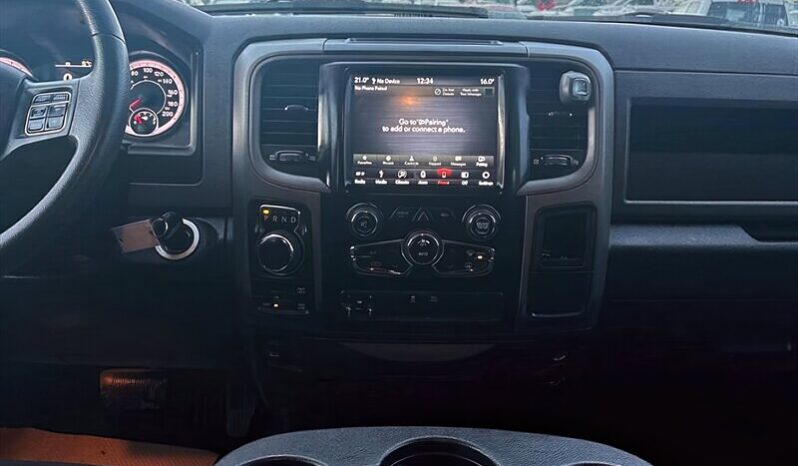 
								2019 RAM 1500 Express full									