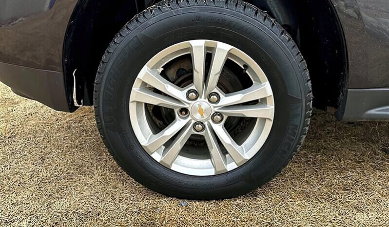 
								2016 Chevrolet Equinox LS full									