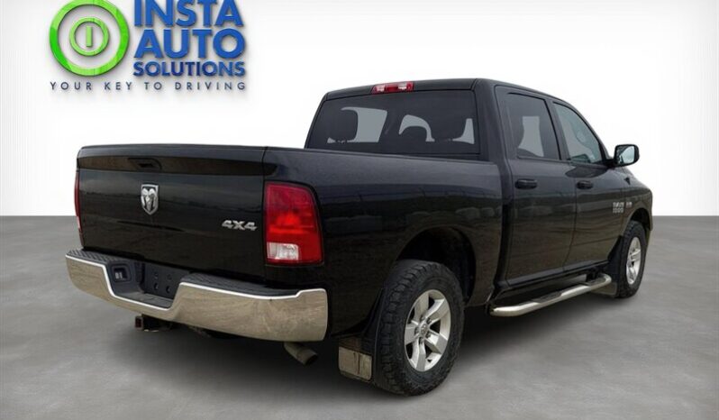 
								2014 RAM 1500 ST full									