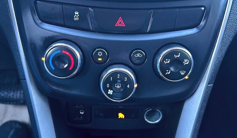
								2017 Chevrolet Trax LT full									