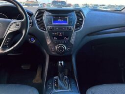 
										2017 Hyundai Santa Fe XL Premium full									