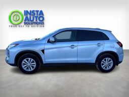 
										2022 Mitsubishi RVR SE full									