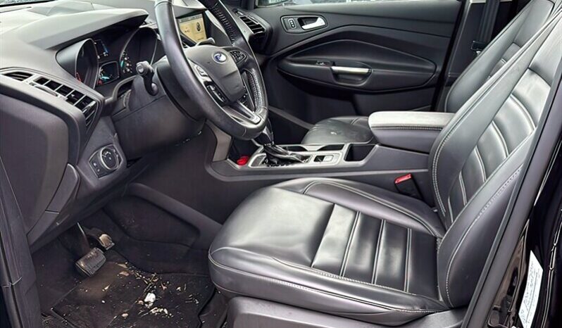 
								2019 Ford Escape SEL full									