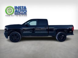 
										2018 Chevrolet Silverado 1500 Custom full									