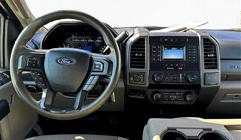 
								2020 Ford F-350 XLT full									