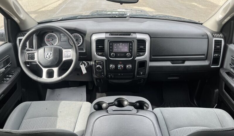 
								2022 RAM 1500 Classic SLT full									