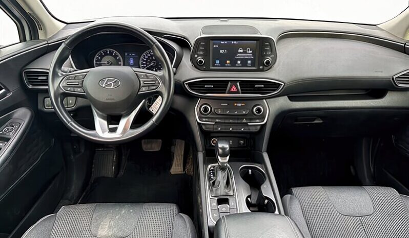 
								2019 Hyundai Santa Fe Essential 2.4L full									