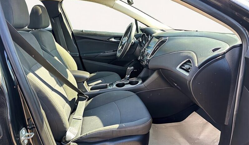
								2018 Chevrolet Cruze LT Auto full									