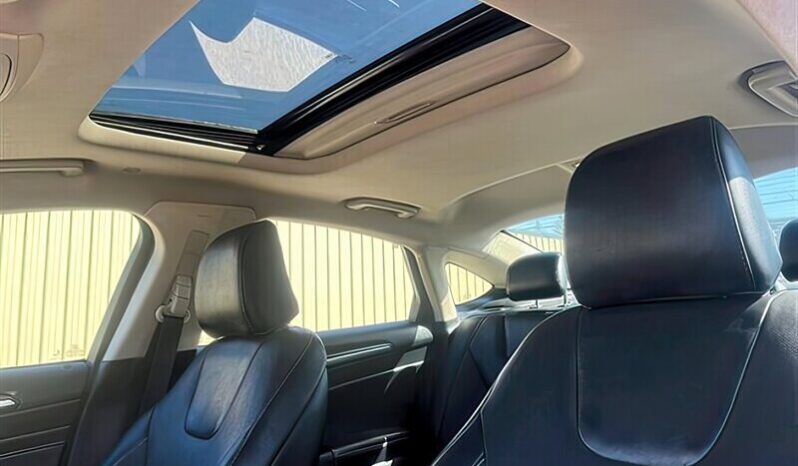 
								2020 Ford Fusion Hybrid Titanium full									