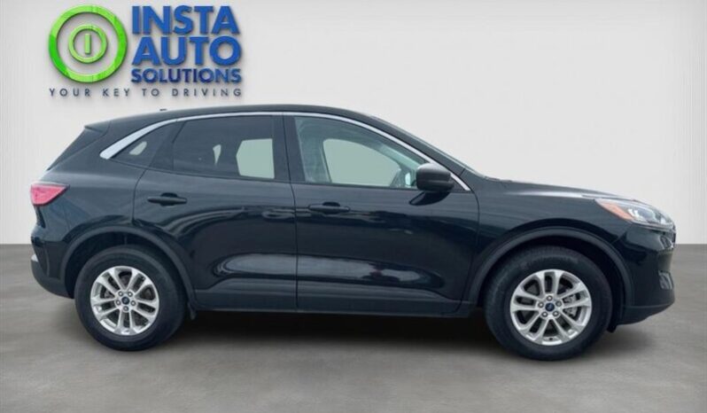 
								2022 Ford Escape SE full									