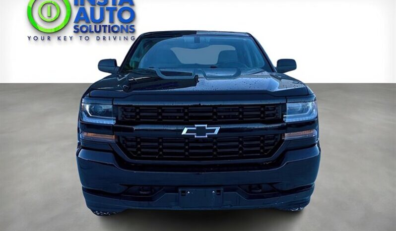 
								2018 Chevrolet Silverado 1500 Custom full									