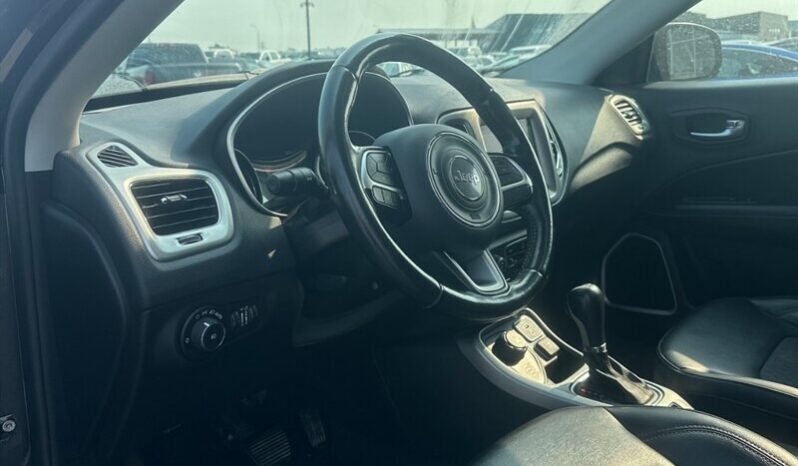
								2019 Jeep Compass North full									