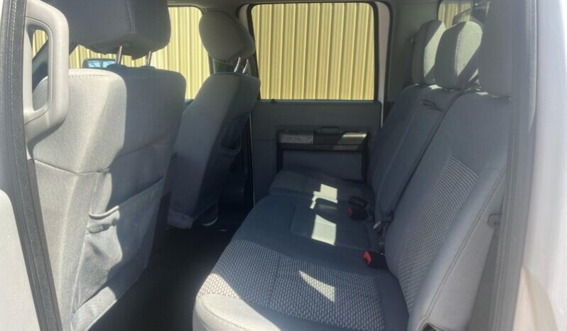 
								2016 Ford F-250 Super Duty XLT Diesel full									