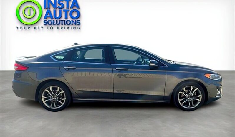 
								2020 Ford Fusion Hybrid Titanium full									
