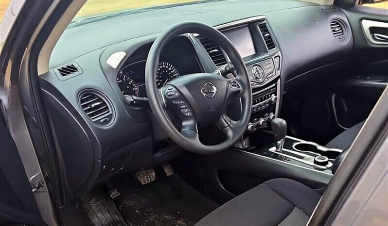 
								2018 Nissan Pathfinder S full									