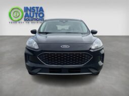 
										2022 Ford Escape SE full									