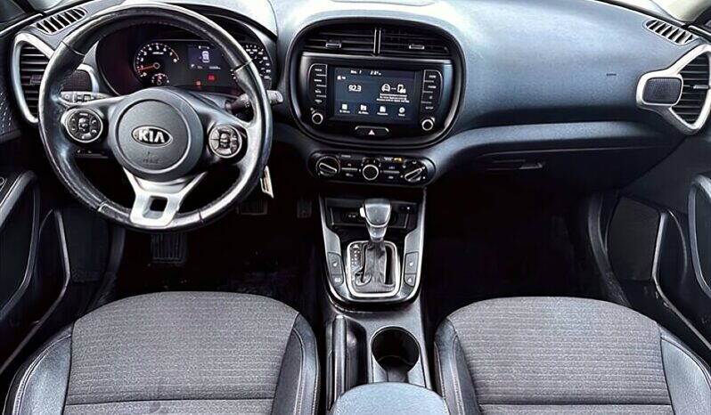 
								2020 Kia Soul EX full									