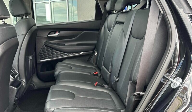 
								2020 Hyundai Santa Fe Preferred 2.4L full									