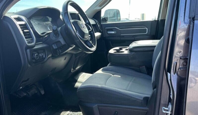
								2020 RAM 2500 Big Horn full									