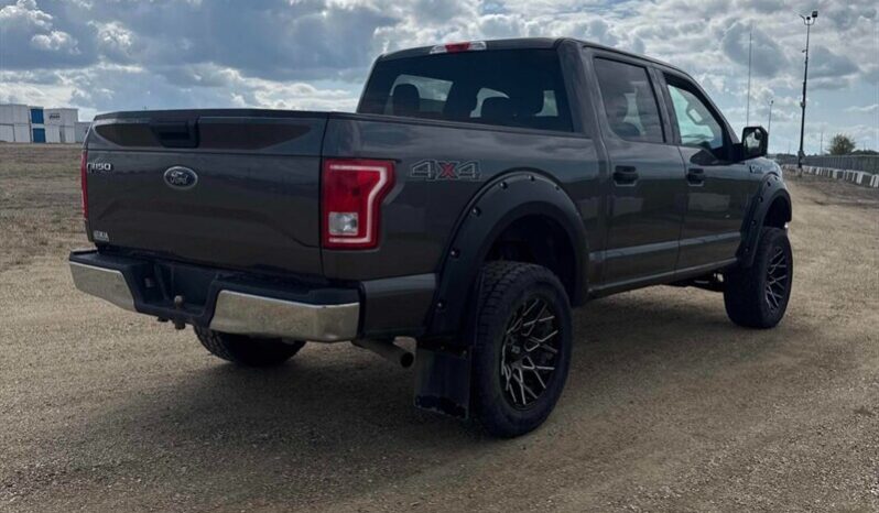 
								2017 Ford F-150 XLT full									
