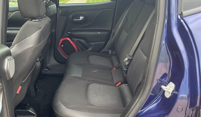 
								2016 Jeep Renegade Trailhawk full									