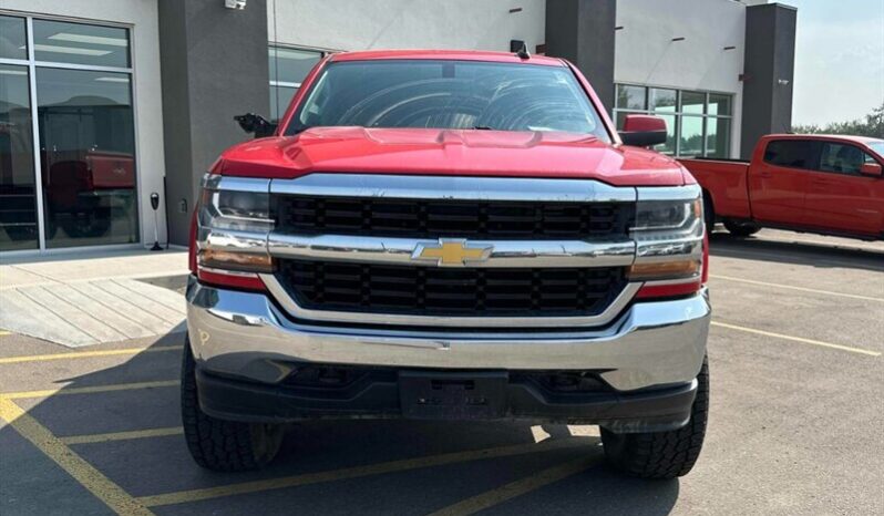 
								2018 Chevrolet Silverado 1500 LT full									