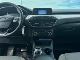 
										2021 Ford Escape S full									