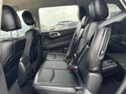 
										2019 Nissan Pathfinder SV full									