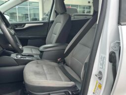 
										2021 Ford Escape S full									