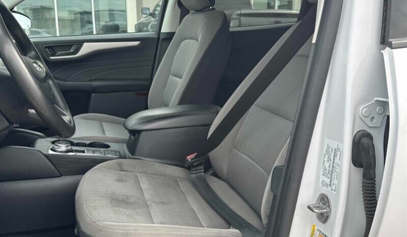 
								2021 Ford Escape S full									