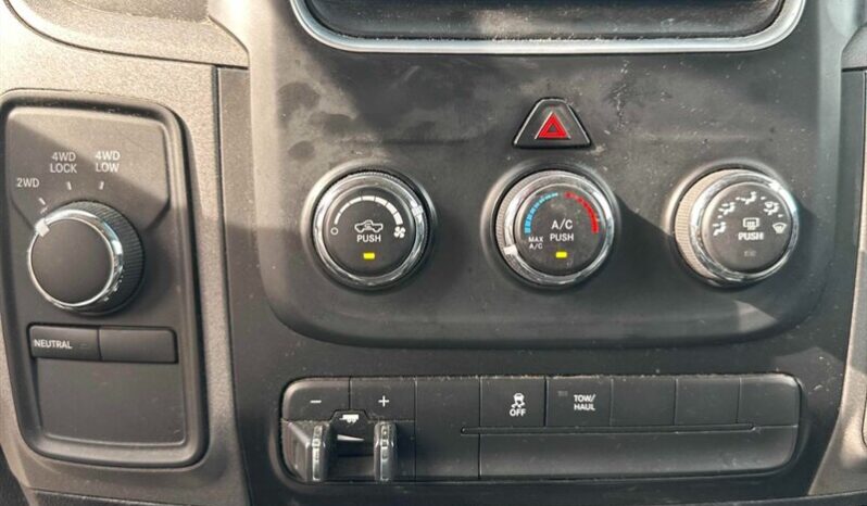 
								2015 RAM 1500 Tradesman full									