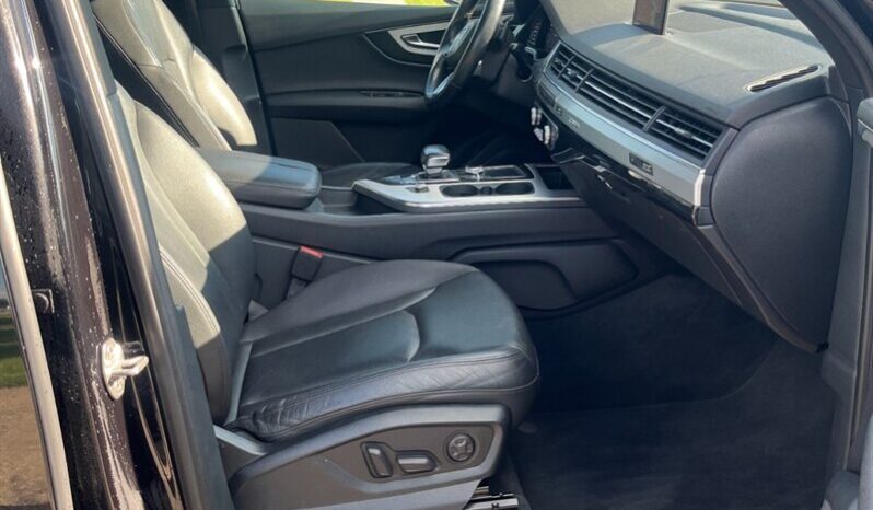 
								2017 Audi Q7 3.0T quattro Progressiv full									