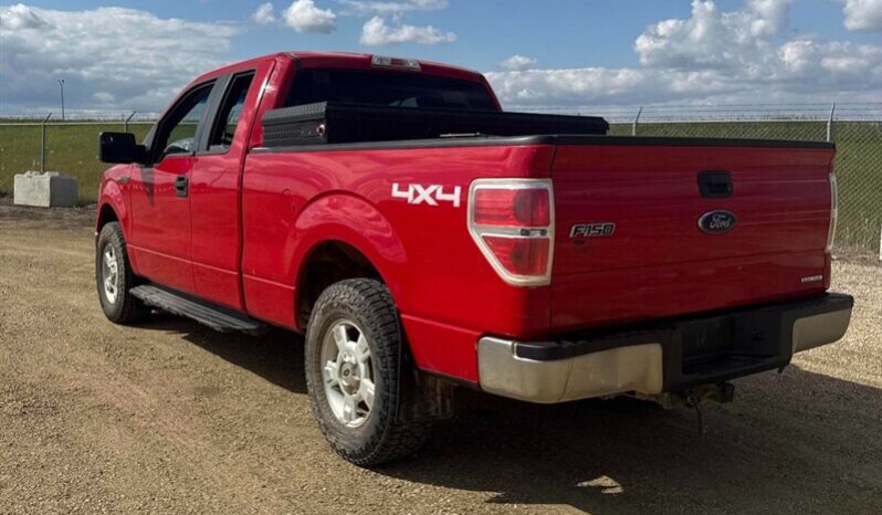 
								2014 Ford F-150 XLT full									