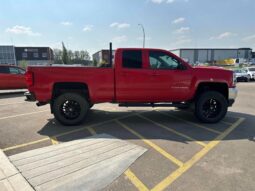 
										2018 Chevrolet Silverado 1500 LT full									