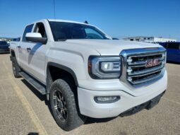 
										2018 GMC Sierra 1500 SLT full									