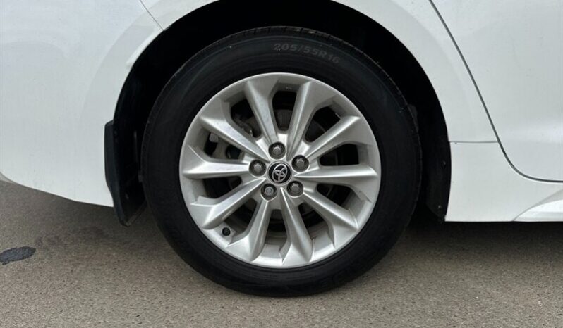 
								2022 Toyota Corolla LE full									