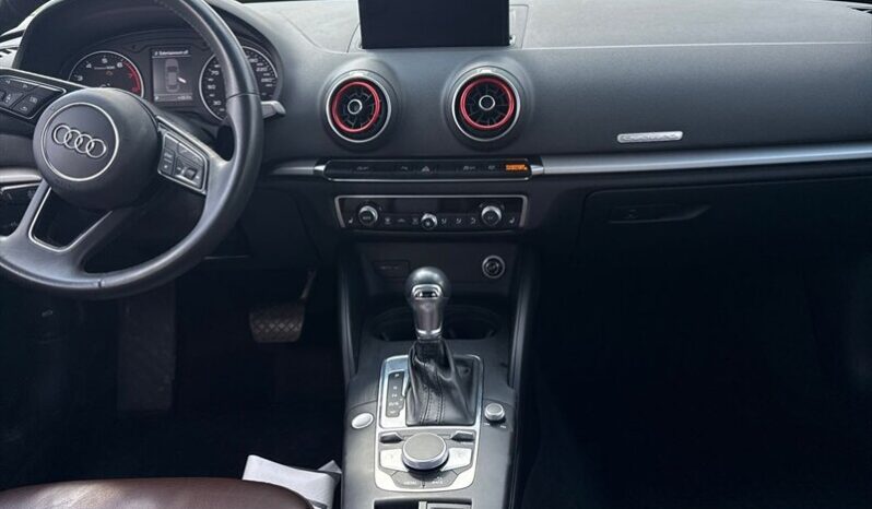 
								2019 Audi A3 quattro Premium 45 TFSI full									