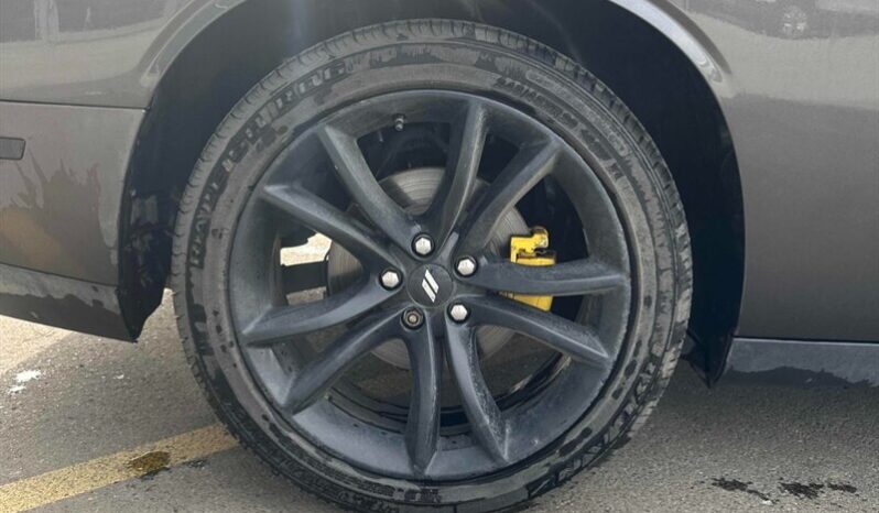 
								2017 Dodge Challenger SXT Plus full									
