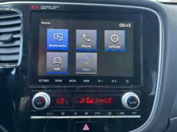 
										2020 Mitsubishi Outlander ES full									