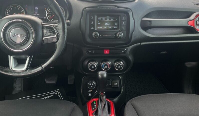 
								2016 Jeep Renegade Trailhawk full									