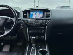 
										2019 Nissan Pathfinder SV full									