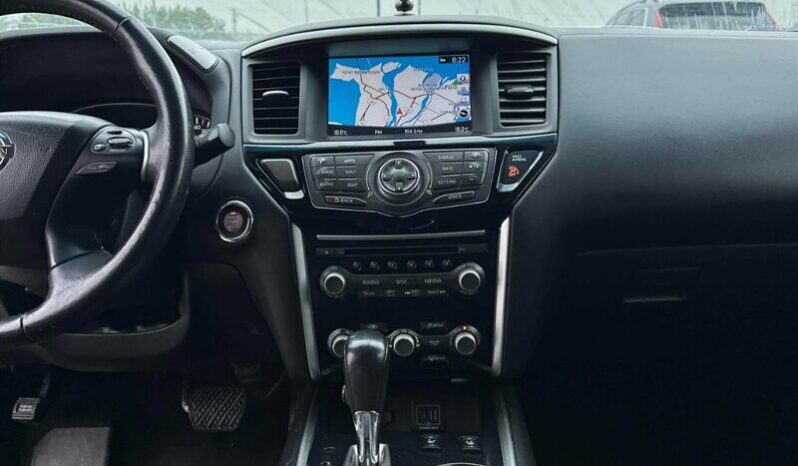 
								2019 Nissan Pathfinder SV full									