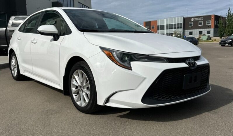 
								2022 Toyota Corolla LE full									