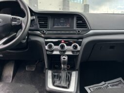 
										2020 Hyundai Elantra Essential full									